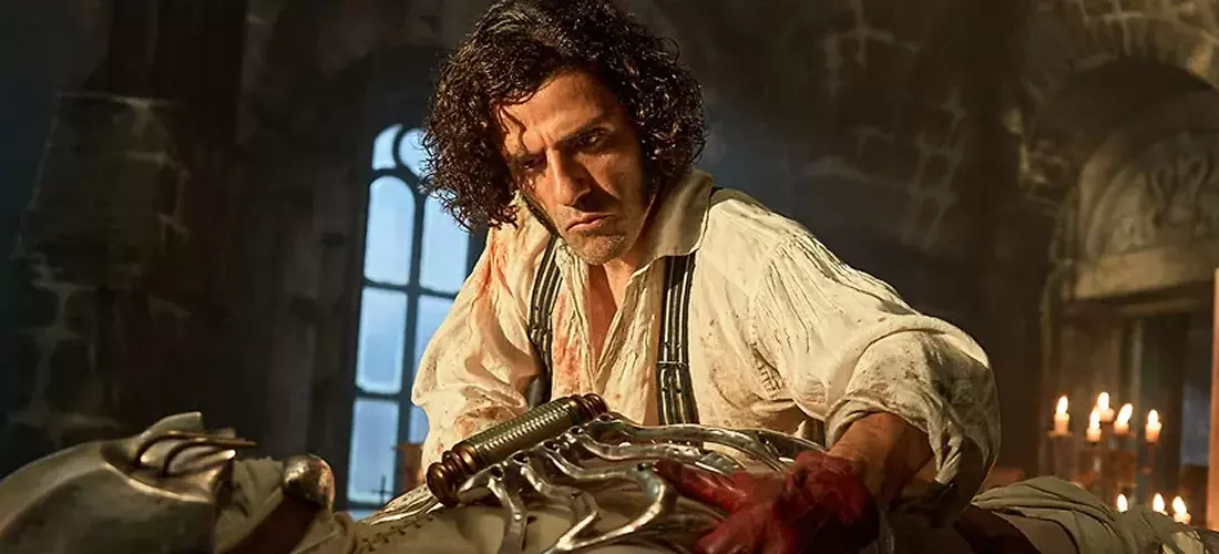 Виктор Франкенштейн в лаборатории оживляет свое создание в фильме Frankenstein 2025